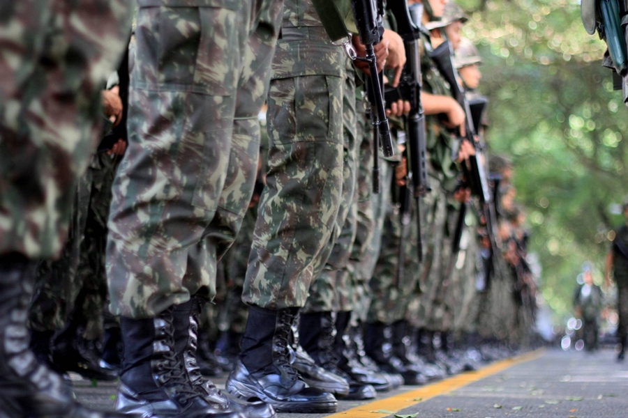 LEVANTAMENTO: Pesquisadores apontam desgaste na imagem de militares após ações da PF