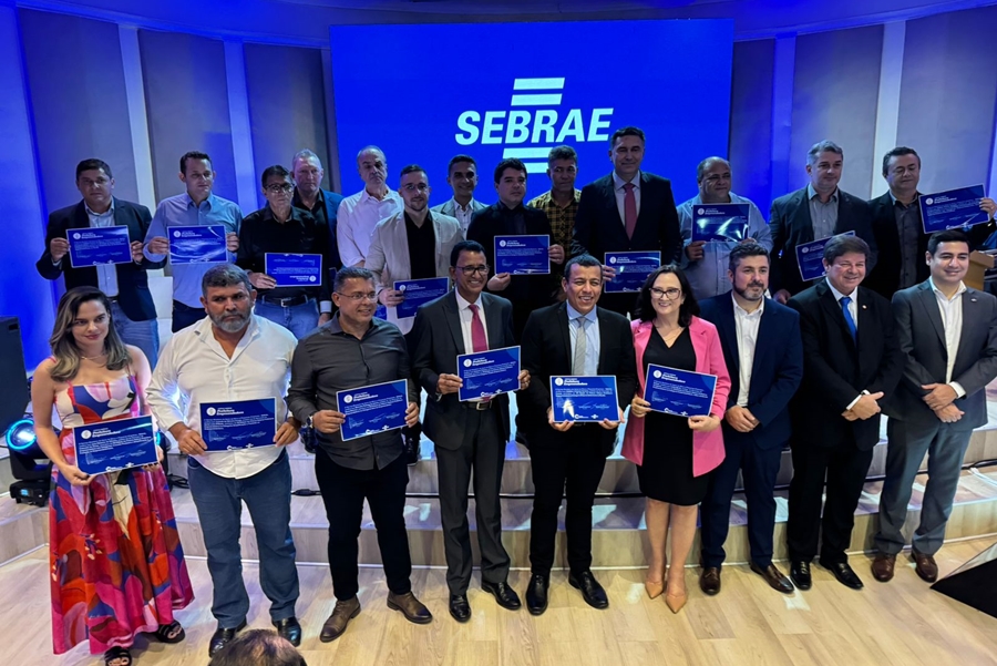 CERIMÔNIA: Prêmio Sebrae Prefeitura Empreendedora é concedido á municípios de RO