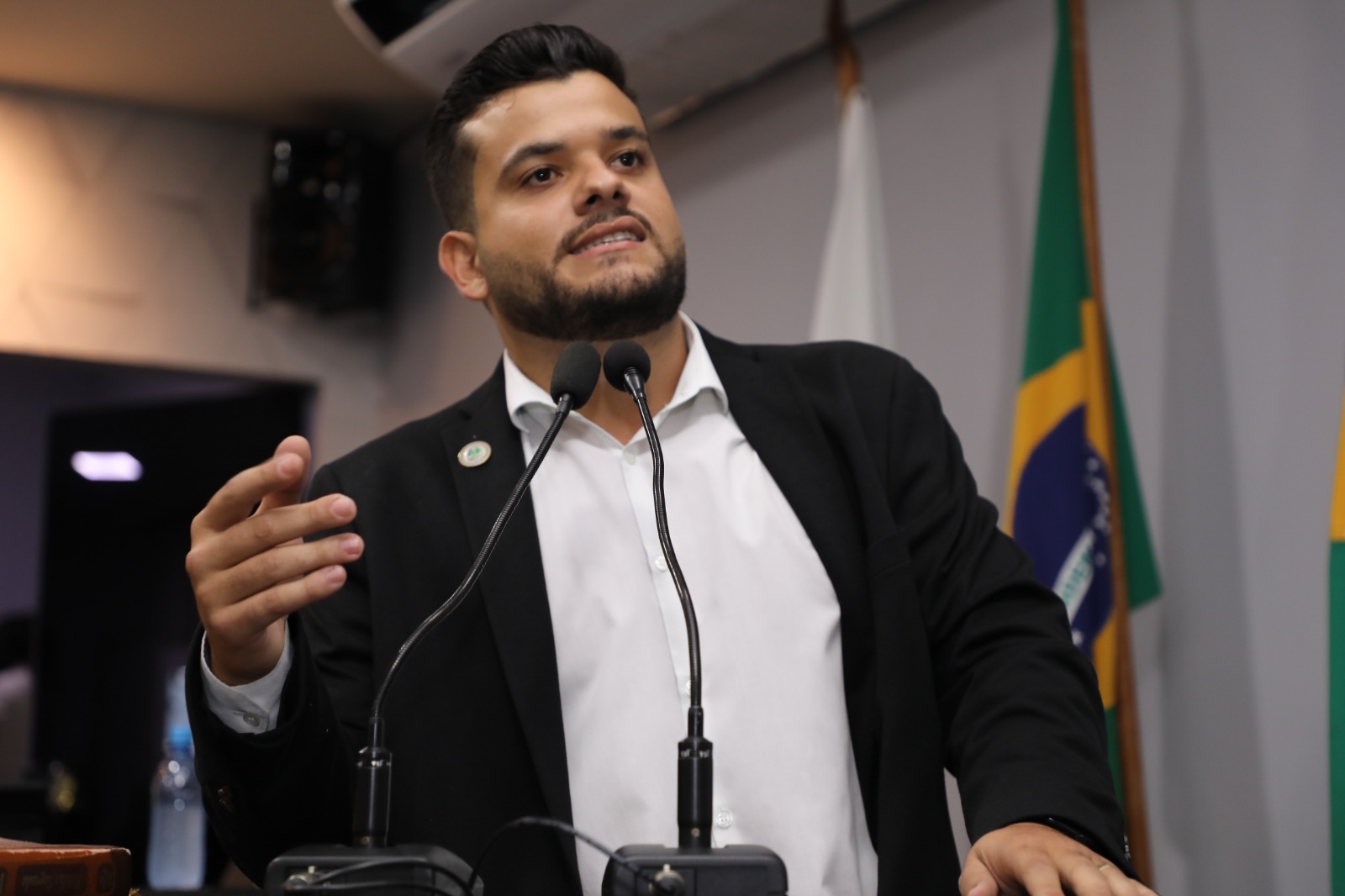 WELINTON NEGÃO: TJ determina retorno do presidente da Câmara de Ji-Paraná ao mandato