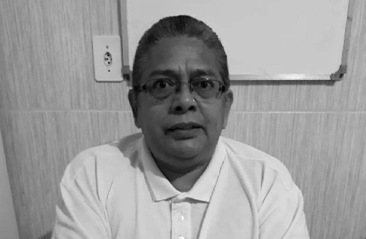 15 DE OUTUBRO DIA DO PROFESSOR: Nem a IA ou superinteligência, vai substituir o papel do Professor! - Por Professor Ruzel Costa