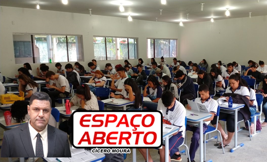 ESPAÇO ABERTO: Retorno as aulas ocasionou contaminação de 100 mil estudantes