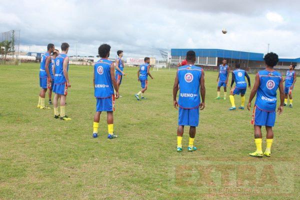 Barcelona realiza último treino antes da estreia contra o Rondoniense