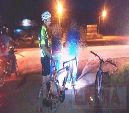 Motorista bate em ciclista na BR e foge do local