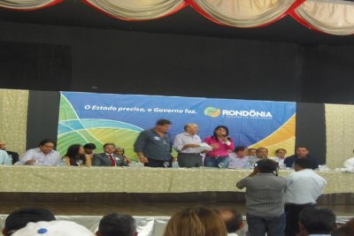 Deputada  participa de solenidade  em Rolim de Moura