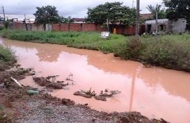 CALAMIDADE – Bairro da zona Leste sofre abandono com alagação e falta de saneamento básico - FOTOS