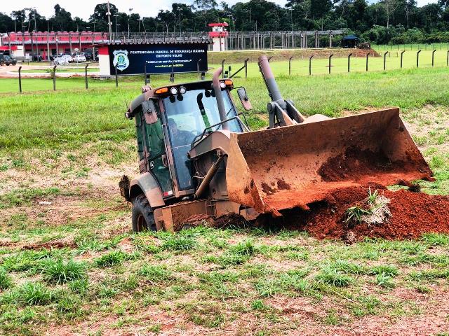 TRANCA FORTE:  5º BEC da apoio de engenharia à operação realizada no Presídio Federal de PVH