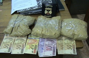 Polícia Civil apreende mais de 2 quilos de cocaína e prende sete pessoas envolvidas com tráfico – Confira fotos