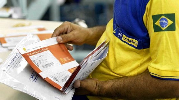 TST decide que empregados dos Correios devem pagar por saúde