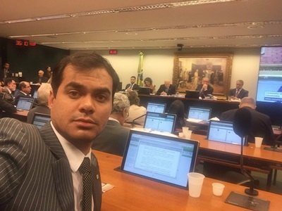 Na CCJ o deputado Expedito Netto vota contrario ao parecer favorável a Cunha
