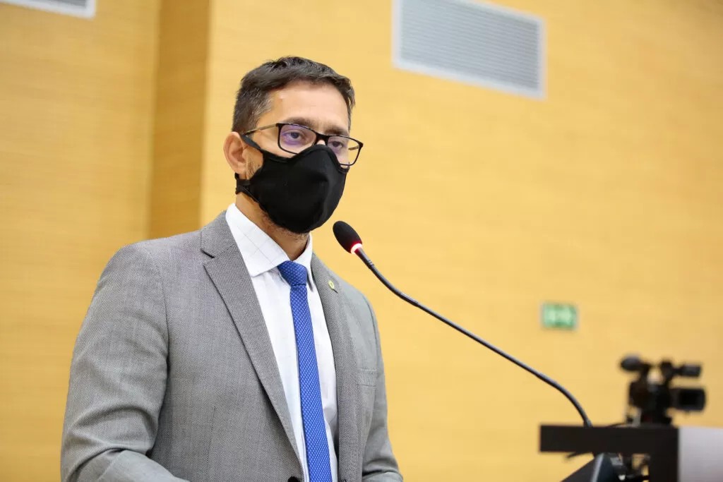 MAIS LEITOS: Deputado Anderson defende que governo contrate novamente ala do Hospital do Amor 