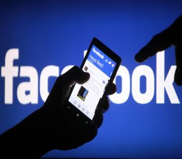 Facebook é multado em 1,2 milhão de euros 