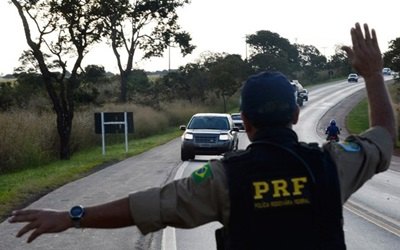 Lei do farol baixo: Projeto do Senado busca aperfeiçoar nova legislação