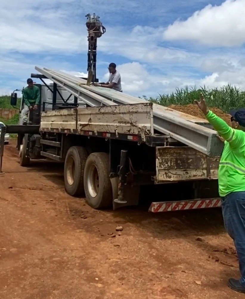 GEDEÃO NEGREIROS: Vereador solicita implantação de postes e iluminação pública em LED no Porto Cristo