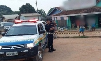 Rapaz morre em colisão entre motocicleta e caminhão toreiro