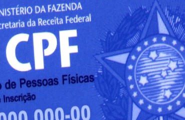 Receita deixa de emitir CPF em cartão de plástico