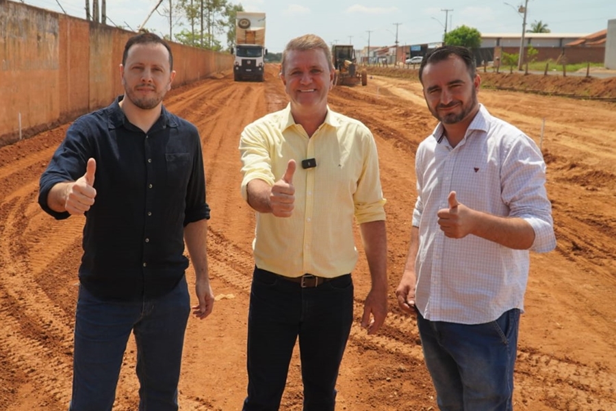 LUIZINHO GOEBEL: Emenda de deputado garante asfalto em via urbana de Vilhena