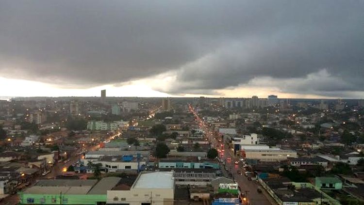 TEMPO: Há previsão de chuva passageira na tarde desta terça em Porto Velho