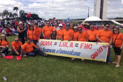 SINDSEF - Caravana de Rondônia participa de grande marcha em Brasília