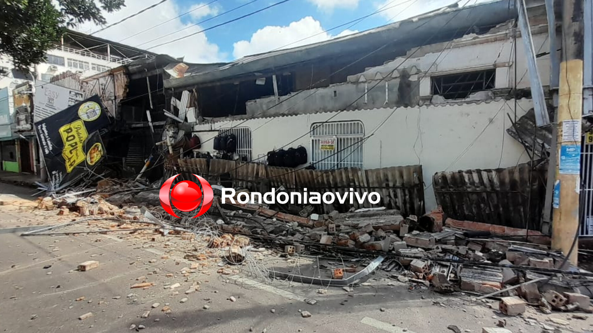 URGENTE: Prédio desaba na Avenida 7 de Setembro em Porto Velho 