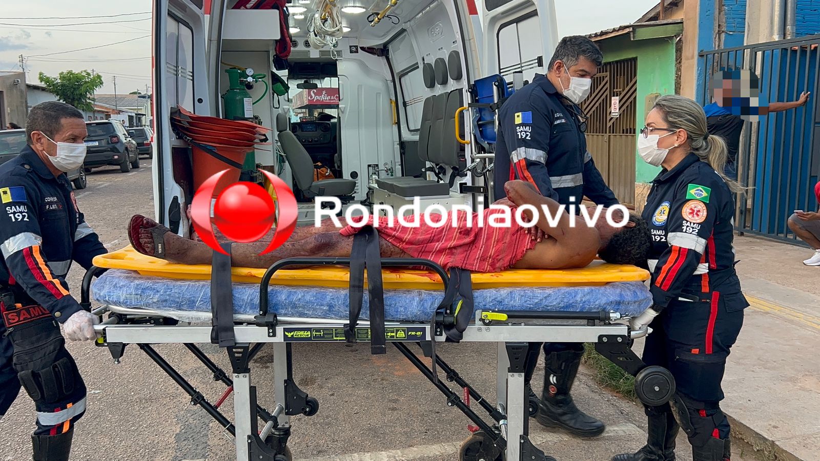 PC INVESTIGA: SAMU socorre homem encontrado jogado no meio de avenida 