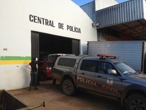 PORRADA - Briga em fila de boate acaba na Central de Polícia