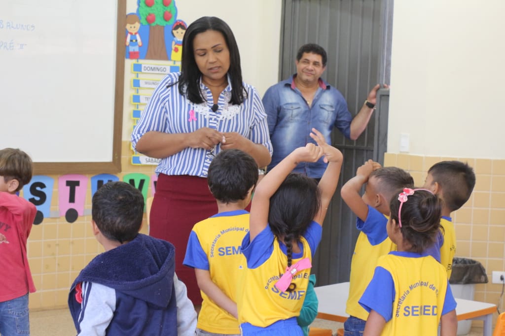 PORTO VELHO: Vereadora Joelna Holder faz visitas de fiscalização em escolas da rede pública