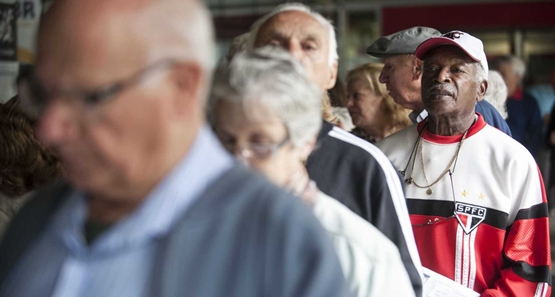 ​Aposentados e pensionistas do INSS terão reajuste de 2,07%