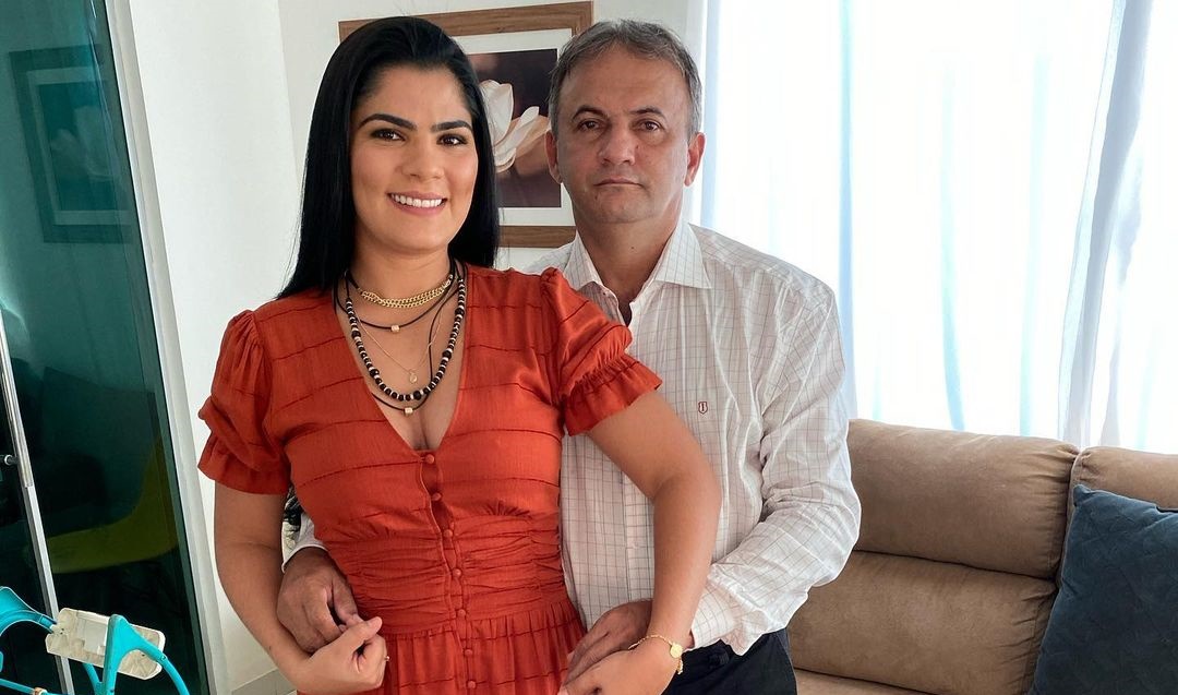 IMPROBIDADE: Prefeita nomeia marido condenado e MP/RO pede afastamento dos dois