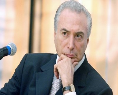 Temer diz a Lula que PMDB deixará a gestão e vai atuar para afastar Dilma