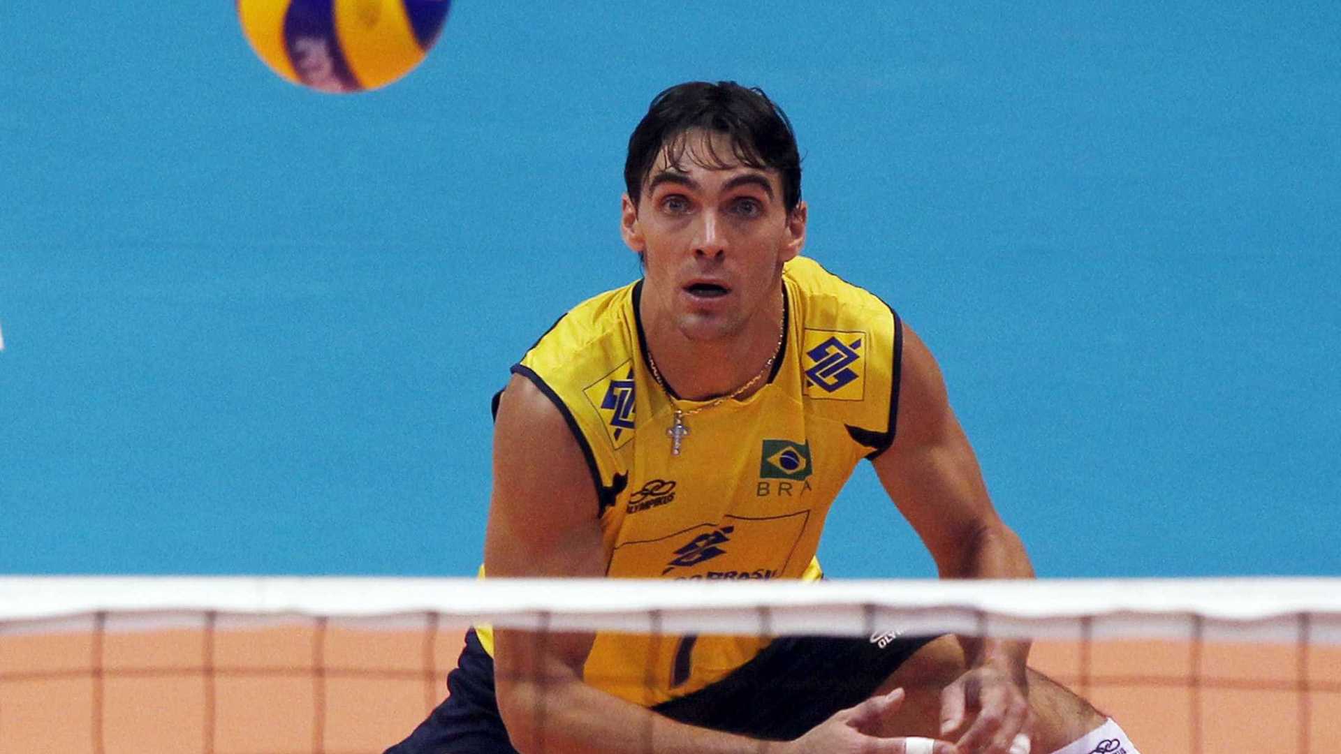 Ex-jogador de vôlei Giba tem prisão decretada pela Justiça