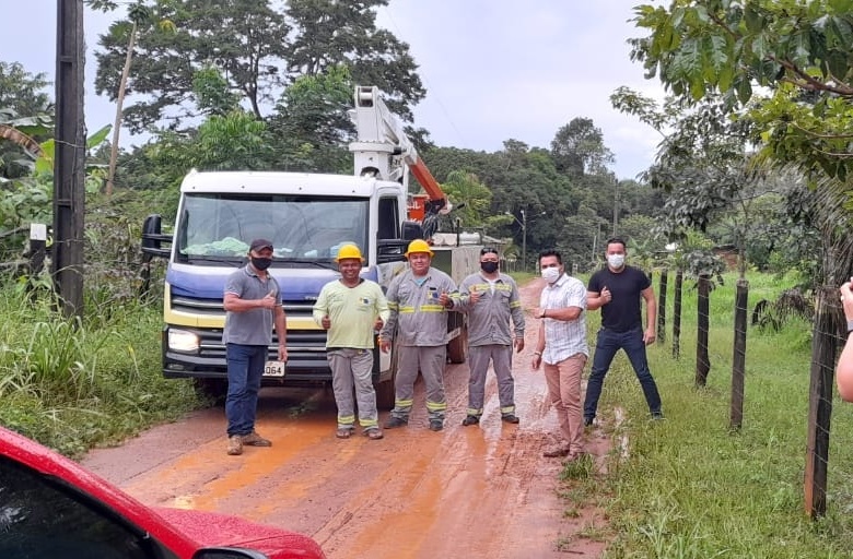 ESTRADA DOS JAPONESES Após pedido do vereador Edimilson Dourado, Emdur realiza serviço