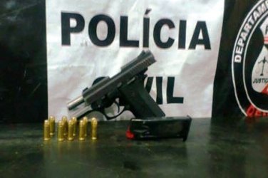 Denarc prende homem  por porte ilegal de arma