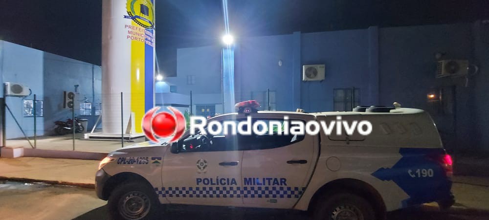 CONFUSÃO: Jovem é esfaqueado nas costas durante bebedeira em casa com amigos