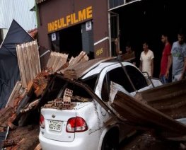 TEMPORAL: Chuva forte provoca estragos, alaga ruas e derruba árvores