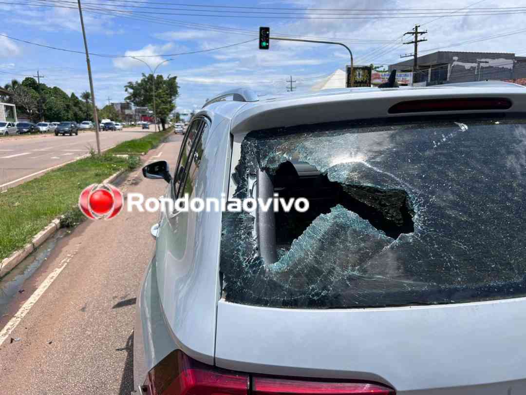 URGENTE: Motoboy é socorrido em estado grave após bater na traseira  de carro Tiguan 