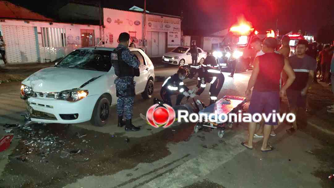 FRONTAL: Grave batida de frente entre carro e moto deixa casal ferido na Rio de Janeiro 