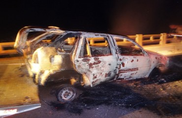 ASSALTO EM JACY - Veículo usado é encontrado incendiado em ponte na BR 364 - FOTOS