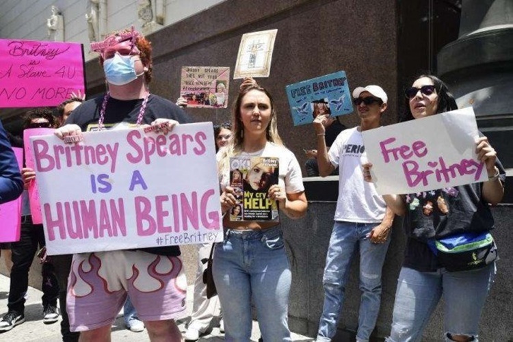 FREE BRITENY: Britney Spears é a personalidade mais buscada no Google no Brasil