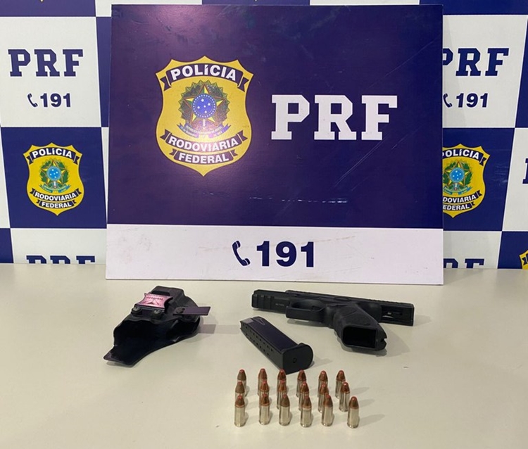 ARMA DE FOGO: Em Vilhena/RO, PRF apreende uma pistola 9mm