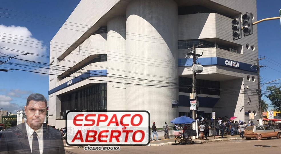 ESPAÇO ABERTO: Bancos economizam desviando da atividade mão de obra terceirizada