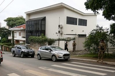 Lula mandou esconder
computadores do Instituto Lula
antes da chegada dos agentes
da PF