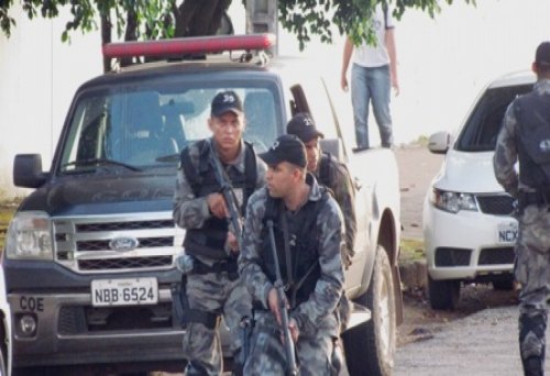 COE é chamada para negociar com presos no Urso Branco
