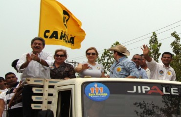 ELEIÇÕES 2010 - Cahulla, Tiziu, Melki e Camurça realizam mega-carreata na capital