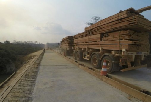 Trânsito liberado na ponte de concreto na estrada ligando Machadinho ao Mato Grosso