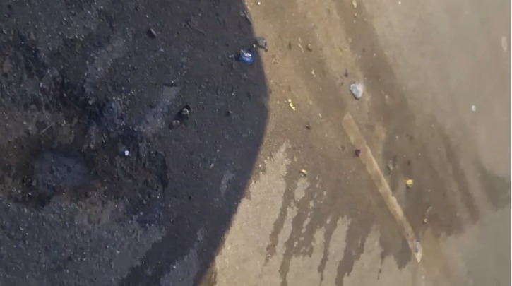 VÍDEO: Morador denuncia vazamento de chorume de caminhão de lixo em rua de Porto Velho