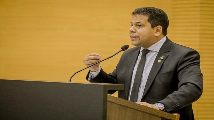 DEPUTADO: Jair Montes defende intervalo menor entre as doses da AstraZeneca