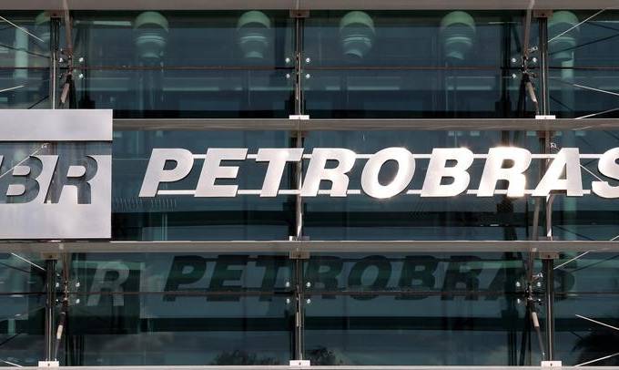 POLÍTICA: Petrobras e AGU querem que TST julgue greve de petroleiros ilegal