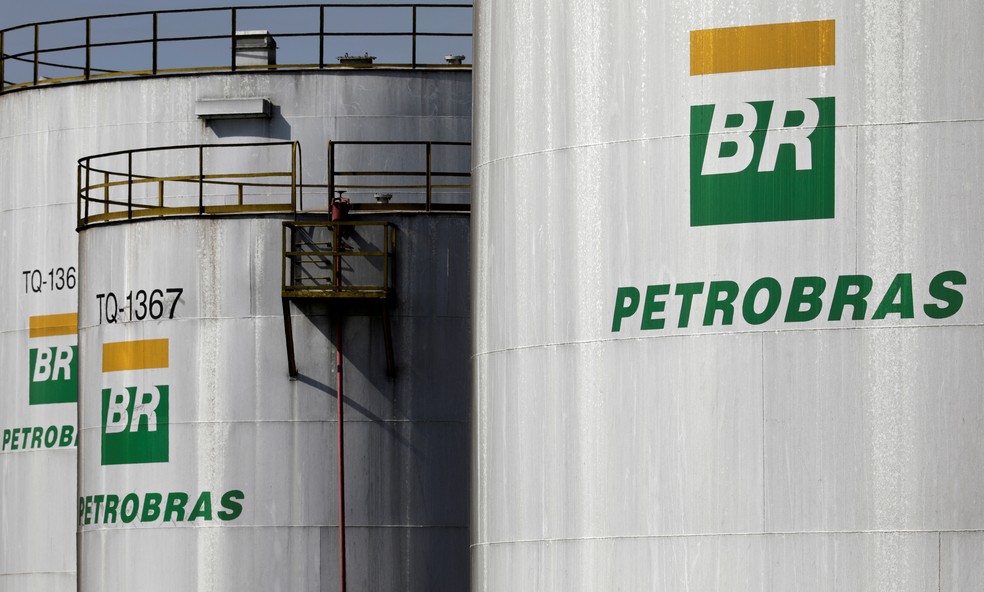 Petrobras eleva diesel em 5% e gasolina em 6% nas refinarias a partir de sexta