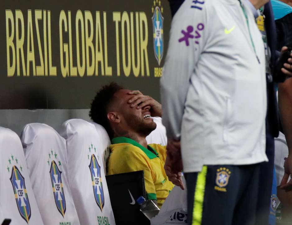 JOGADOR EM BAIXA: Mastercard cancela campanha com Neymar após acusação