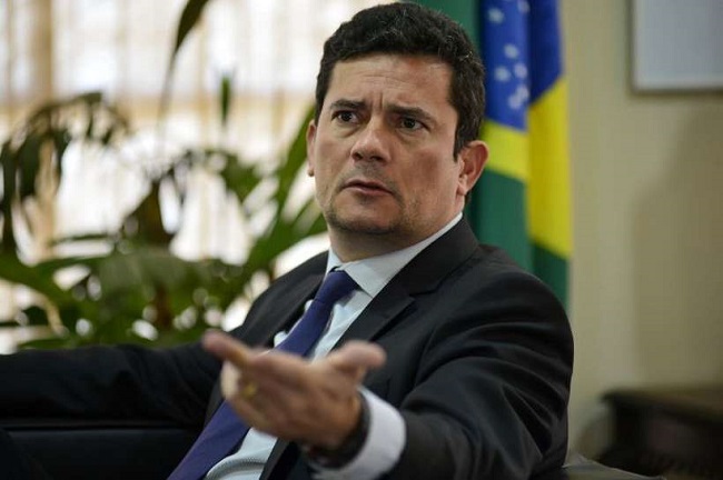 VAZAJATO: Moro assina portaria que facilita deportação e prisão de estrangeiros